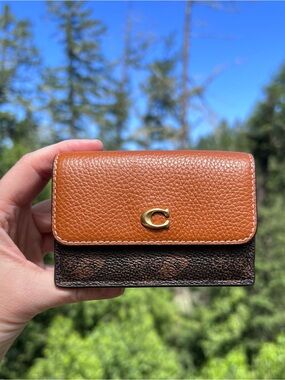 COACH Women's Mini Trifold Wallet Multicolor Credit Card Holder w Logo AUTHENTIC